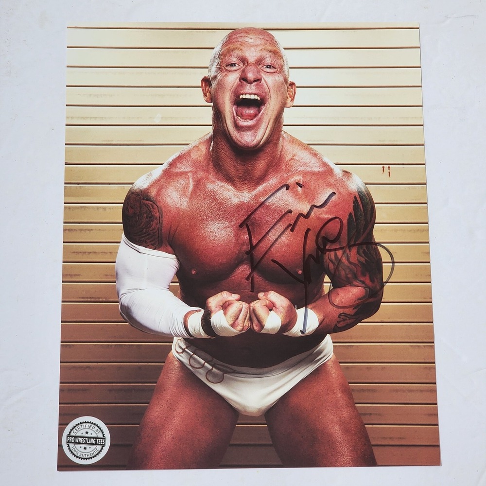 Eric Young Pro Wrestling Crate Autographed Photo 8x10 Authentic